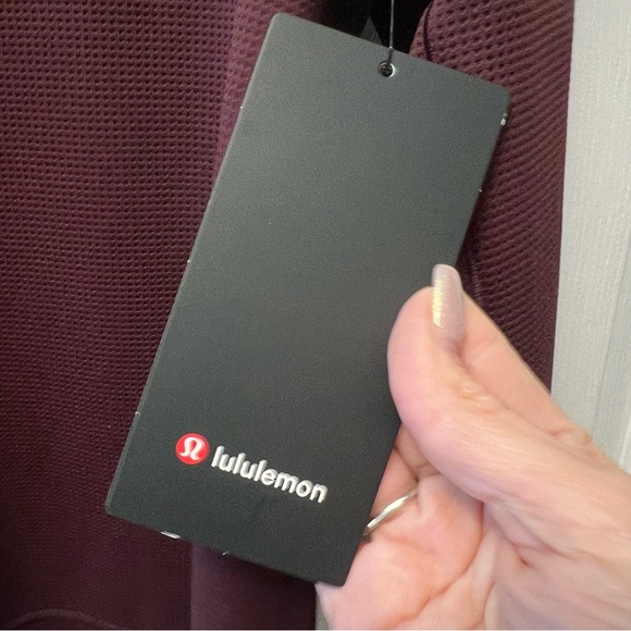 SOLD NWT Lululemon stitch shift hoodie men’s small $118 - Picture 7 of 11